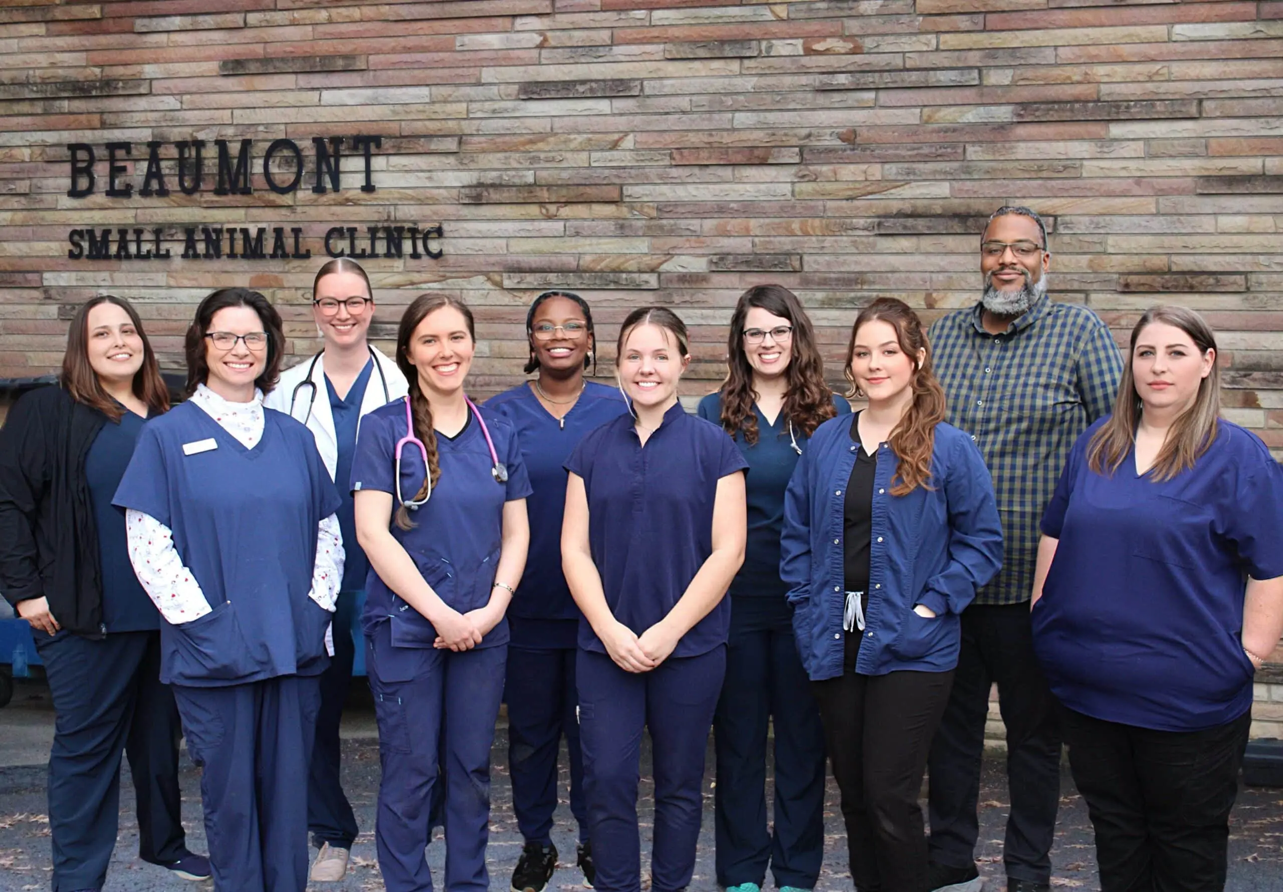 Beaumont Group Staff Photo Beaumont Animal Clinic Signage